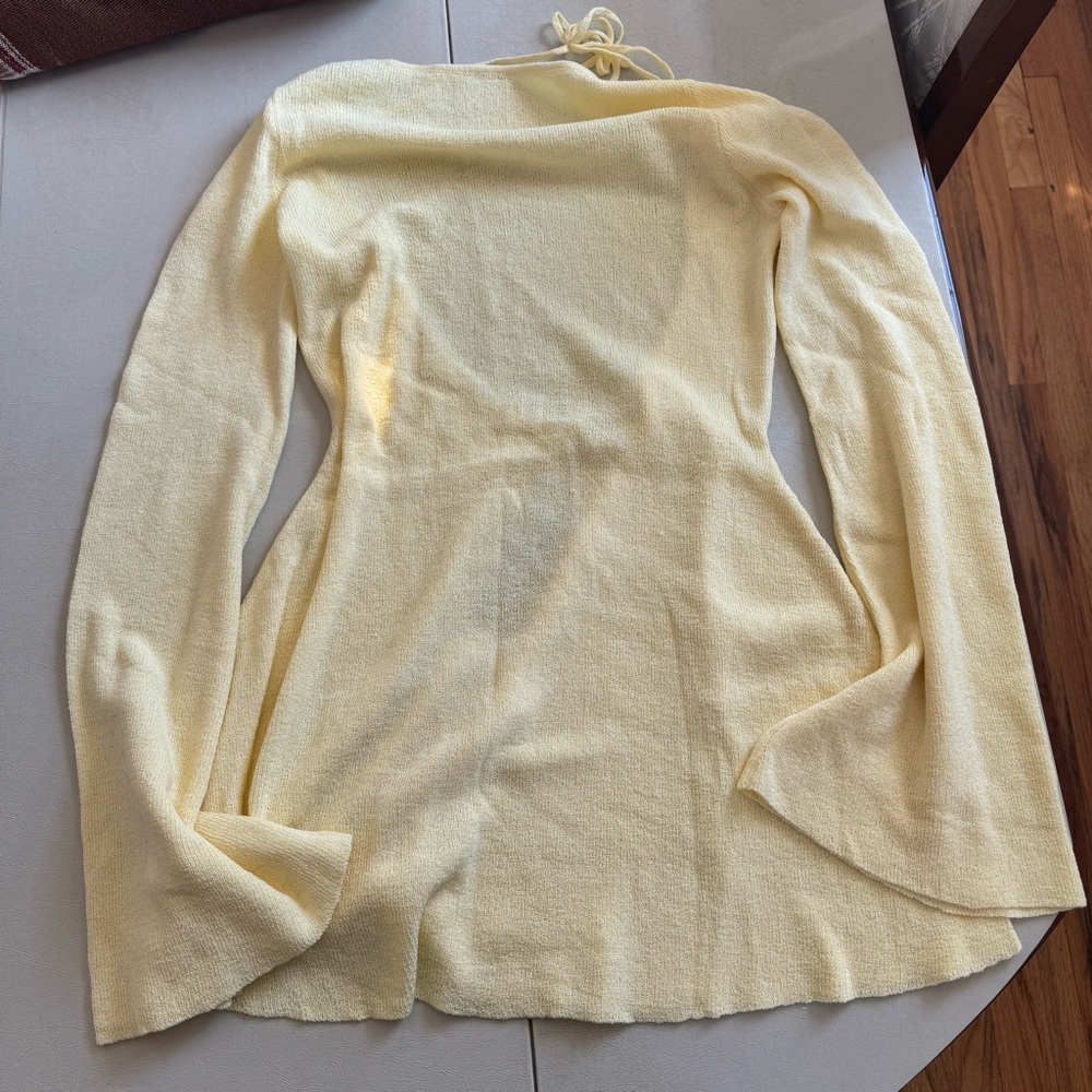 MESHKI Zahra long sleeve open back midi knit dress. - Picture 4 of 12